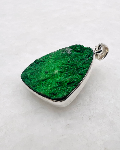 Uvarovite Drusy in 0.925 Silver