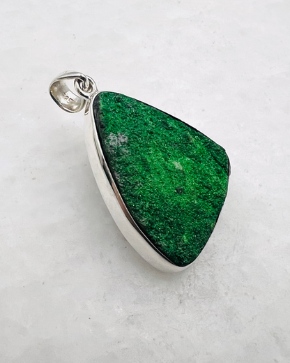 Uvarovite Drusy in 0.925 Silver