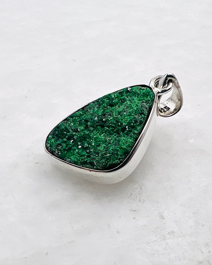 Uvarovite Drusy in 0.925 Silver