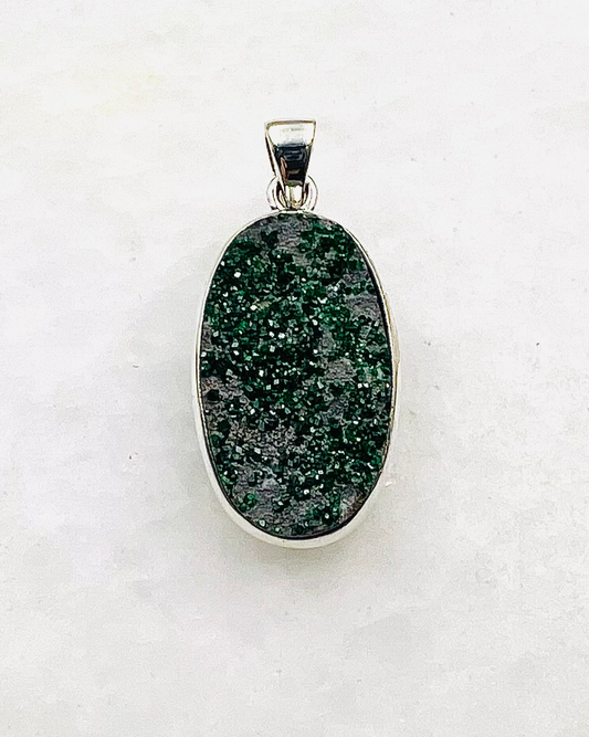 Uvarovite Drusy in 0.925 Silver