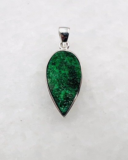 Drusy Uvarovite en argent 0,925