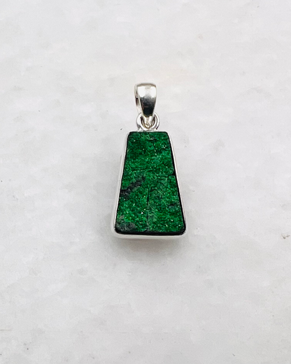 Uvarovite Drusy in 0.925 Silver