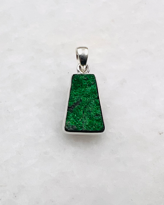 Uvarovite Drusy in 0.925 Silver