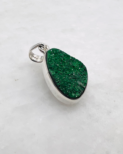 Uvarovite Drusy in 0.925 Silver