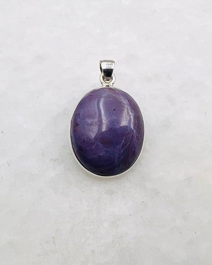 Lavender Jade in 0.925 Silver