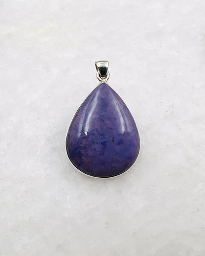 Lavender Jade in 0.925 Silver