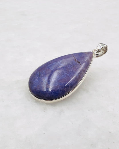 Lavendelfarbener Jade in 925er Silber