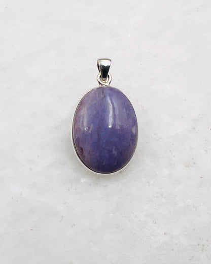 Lavender Jade in 0.925 Silver