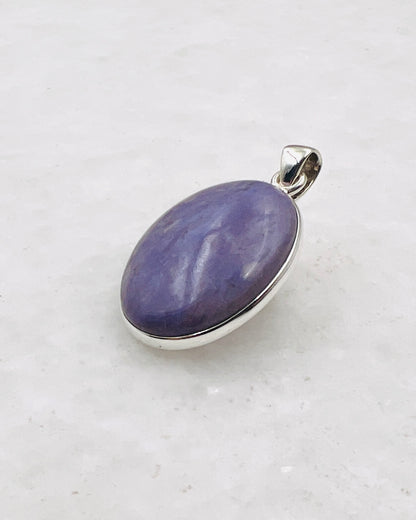 Lavender Jade in 0.925 Silver