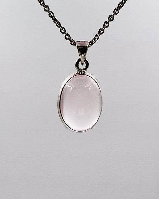 Rose Quartz in 0.925 Silver