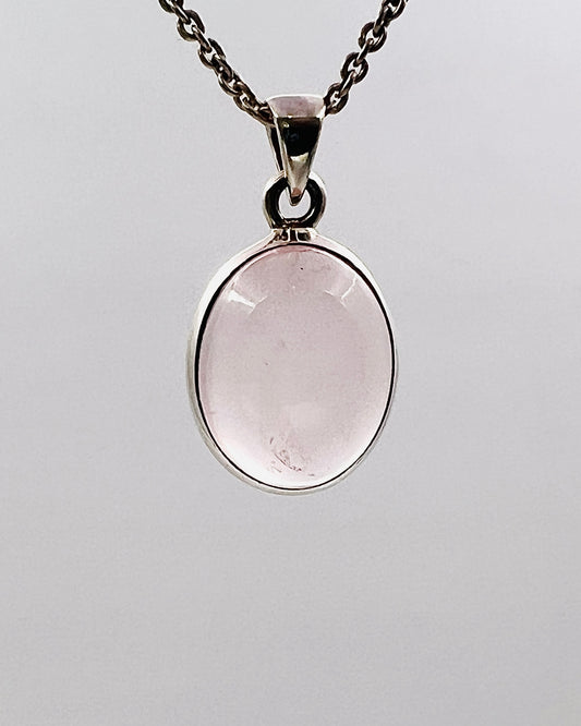 Rose Quartz in 0.925 Silver
