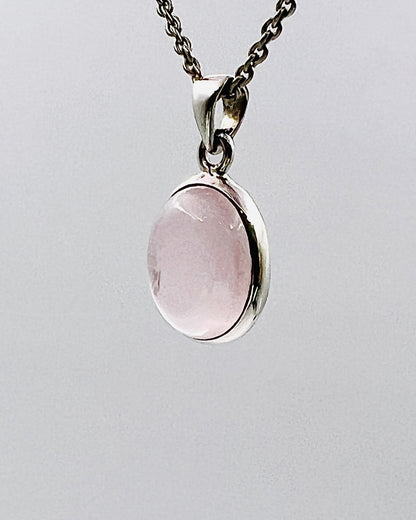 Rose Quartz in 0.925 Silver